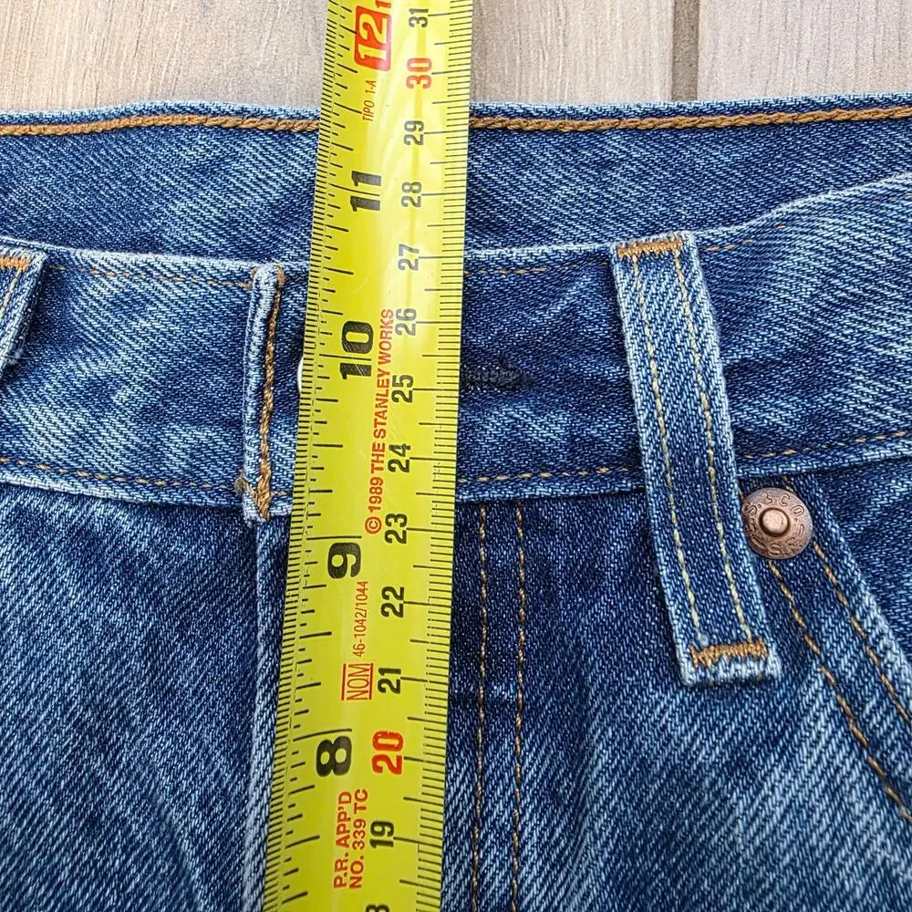 Levi's 501 Jeans Womens 27x26 Distressed Crop Button Fly Straight Leg Blue - Picture 8 of 16